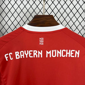 Bayern München home 25/26