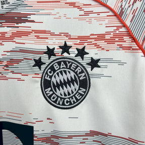 Bayern München away 25/26