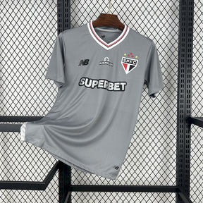 São Paulo terceiro 25/26