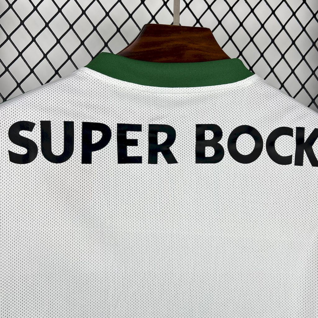 Sporting home 25/26