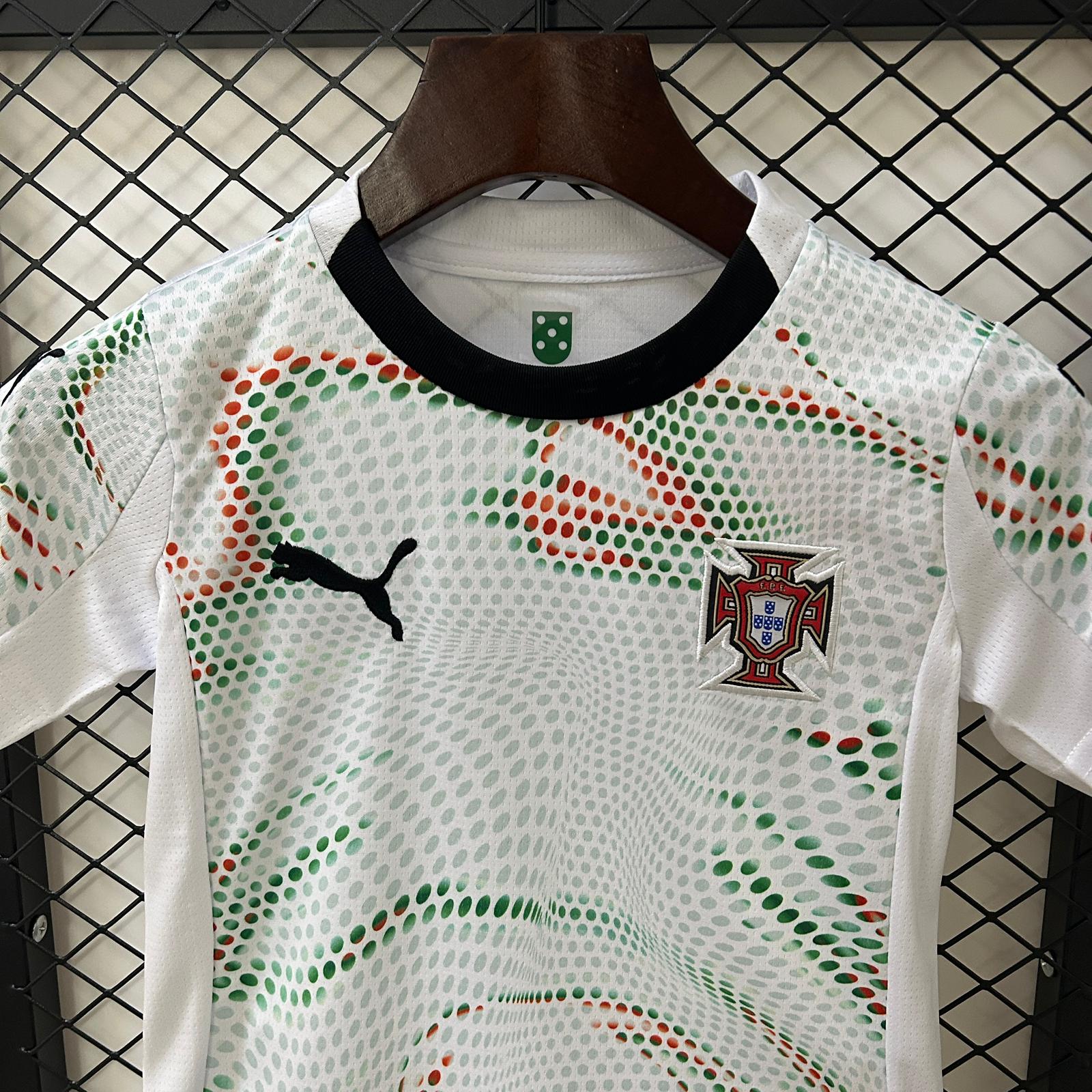Conjunto Infantil Portugal Away 25/26
