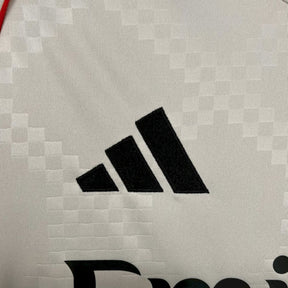 Benfica away 25/26