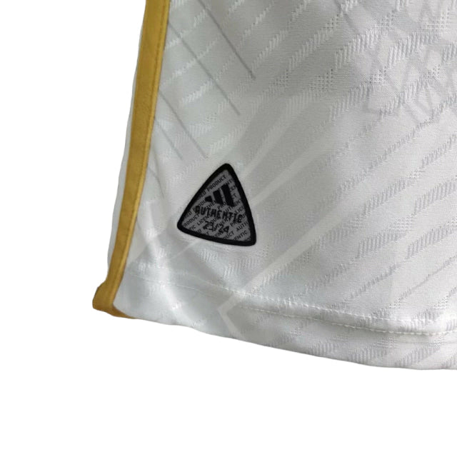 Camisa Real Madrid Edição Especial 23/24 - Jogador Masculina - Branco e Dourado